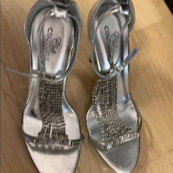 Heels - Picture 4 of 6